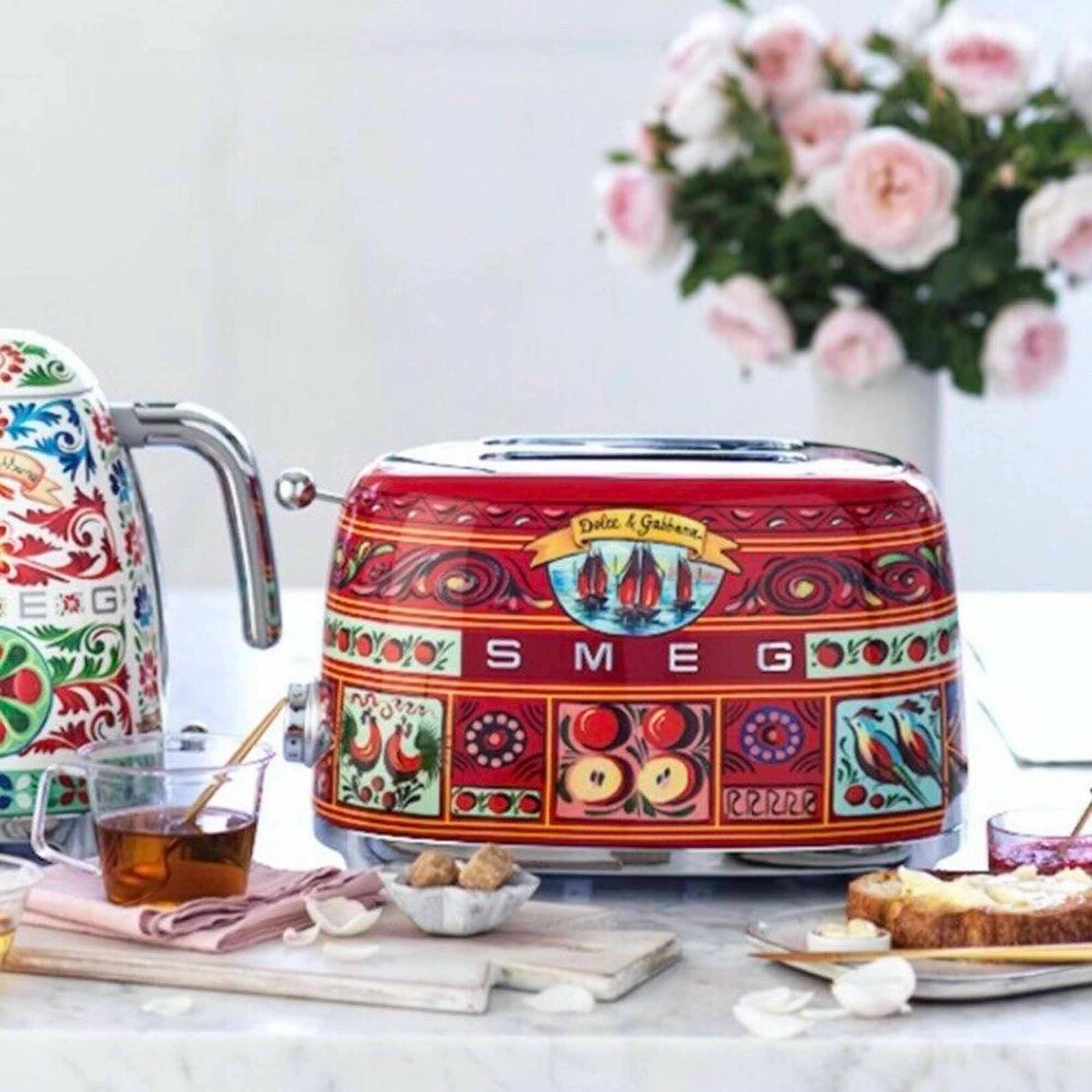 SMEG and Dolce&Gabbana Kettle