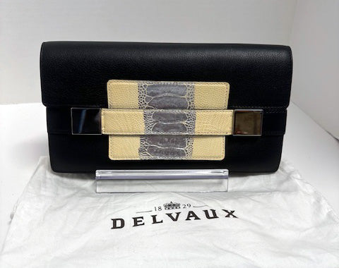 Delvaux clutch 2025