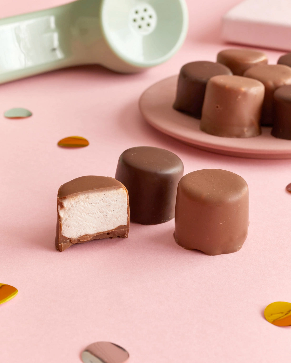 12 Chocolate Covered Vanilla Marshmallow Petits Délices