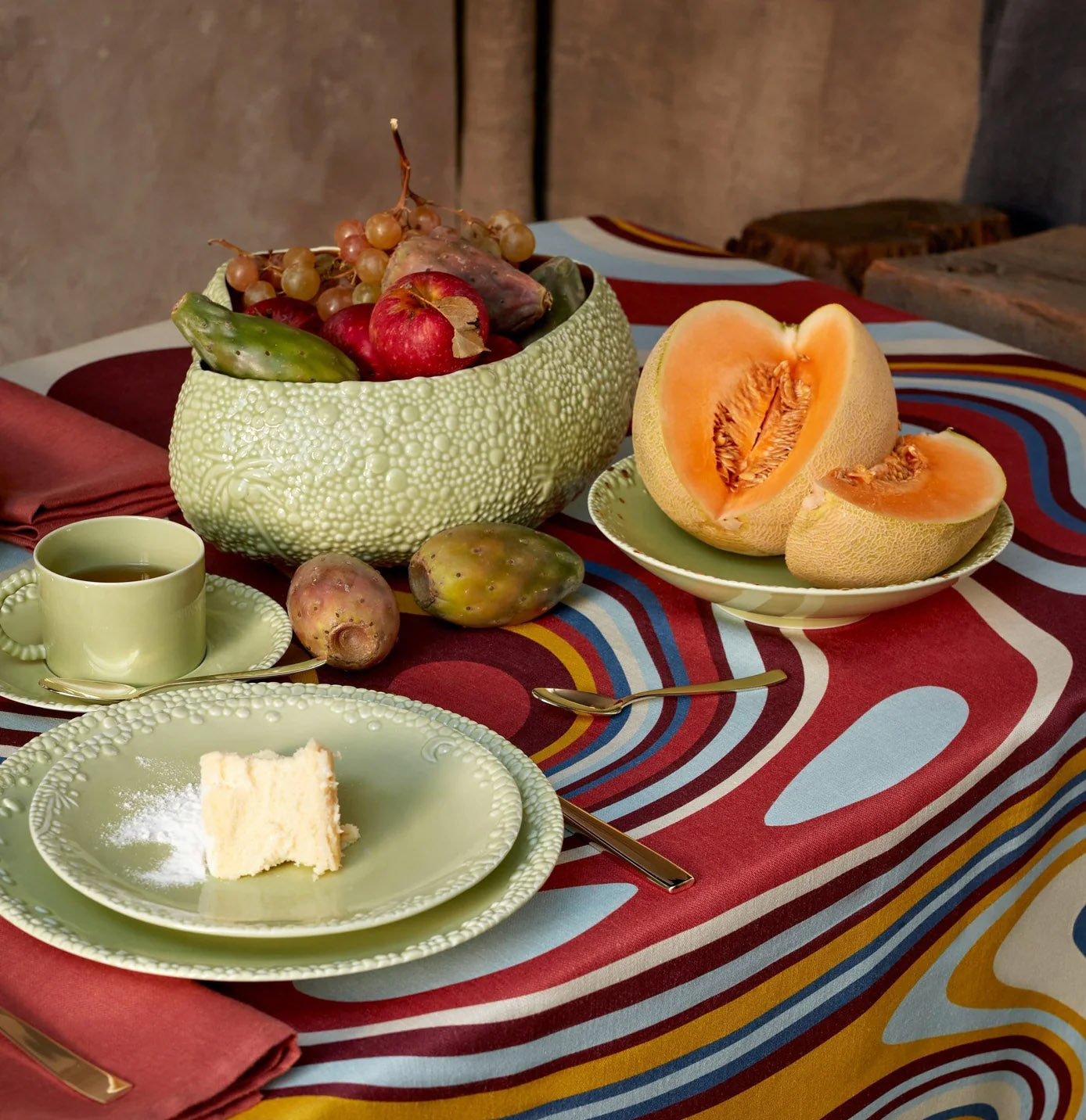 Waves Multi-colored Linen Tablecloth