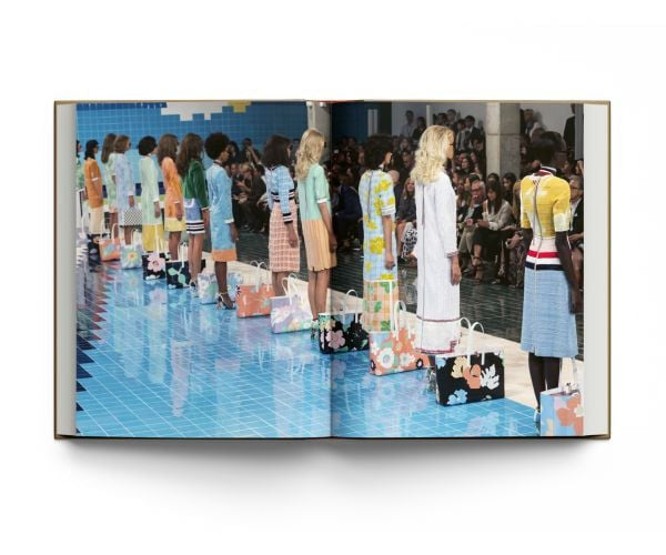 NEW YORK. In Fashion Book