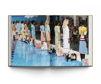 NEW YORK. In Fashion Book